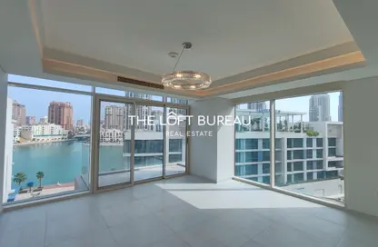 Apartment - 1 Bedroom - 2 Bathrooms for rent in Gewan Island - The Pearl Island - Doha