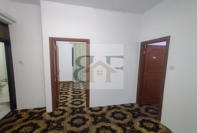 945298 - Property Image 2