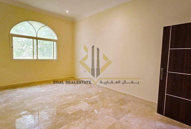 942187 - Property Main Image