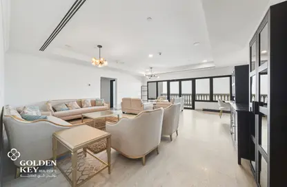 Apartment - 3 Bedrooms - 4 Bathrooms for sale in West Porto Drive - Porto Arabia - The Pearl Island - Doha