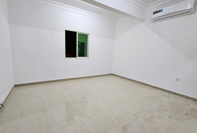 1002741 - Property Image 3