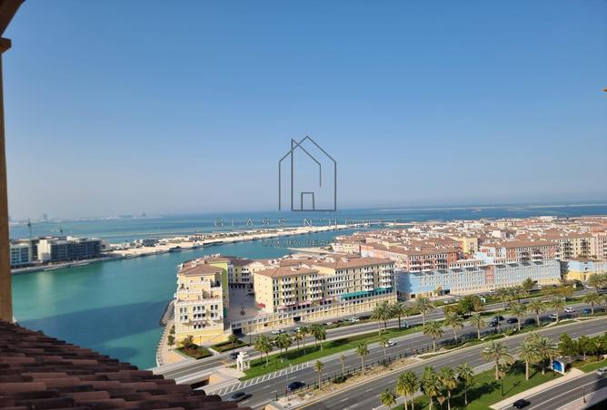 Apartment - 2 Bedrooms - 3 Bathrooms for rent in Porto Arabia - The Pearl Island - Doha