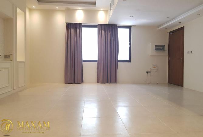 905284 - Property Image 3