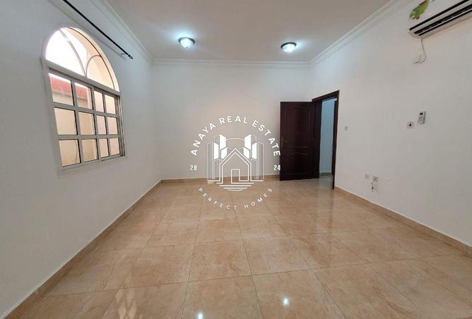 958893 - Property Main Image