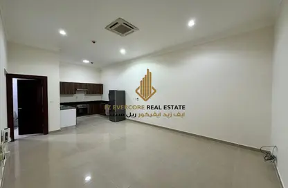 مجمع سكني - 2 غرف نوم - 2 حمامات للايجار في شارع  بو هامو - أبو هامور - الدوحة