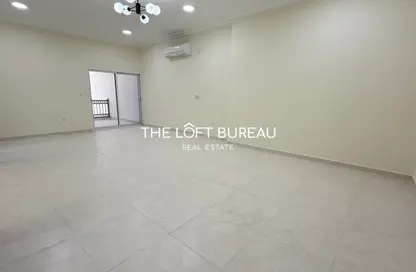 Apartment - 2 Bedrooms - 2 Bathrooms for rent in Al Mansoura - Al Mansoura - Doha