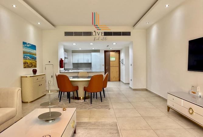 967667 - Property Image 2