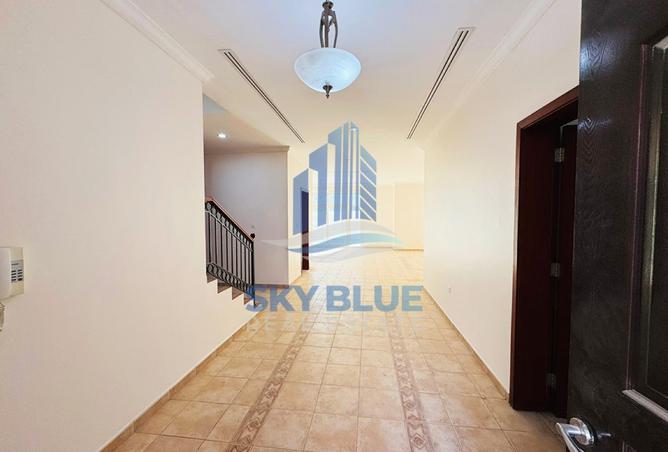 941094 - Property Image 2