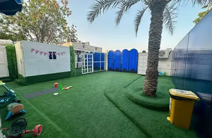 فيلا - استوديو - 8 حمامات للبيع في فلل الدحيل - الدحيل - الدوحة