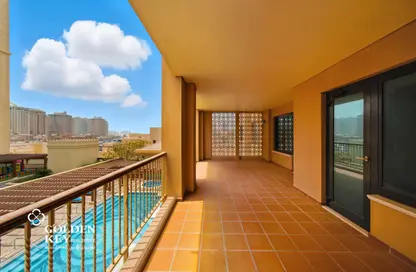 Apartment - 1 Bedroom - 2 Bathrooms for rent in West Porto Drive - Porto Arabia - The Pearl Island - Doha