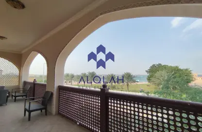 فيلا - 5 غرف نوم - 8 حمامات للايجار في مجمع الخور - الخور