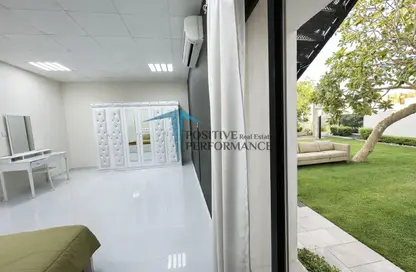 شقة - غرفة نوم - 1 حمام للايجار في فيلات وست باي - الخليج الجنوبي - الخليج الغربي - الدوحة