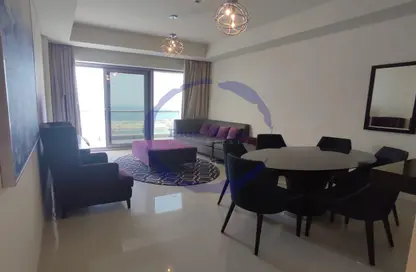 Living / Dining Room image for: Apartment - 3 Bedrooms - 4 Bathrooms for rent in Burj DAMAC Marina - Marina District - Lusail, Image 1