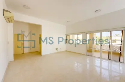 Compound - 3 Bedrooms - 4 Bathrooms for rent in Onaiza - Onaiza - Doha