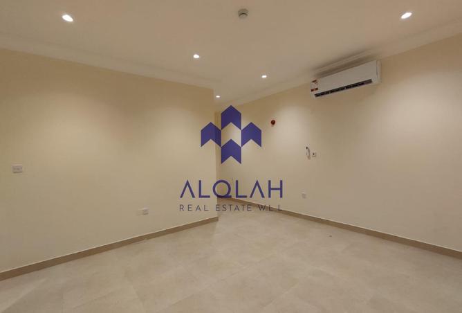 957197 - Property Image 2