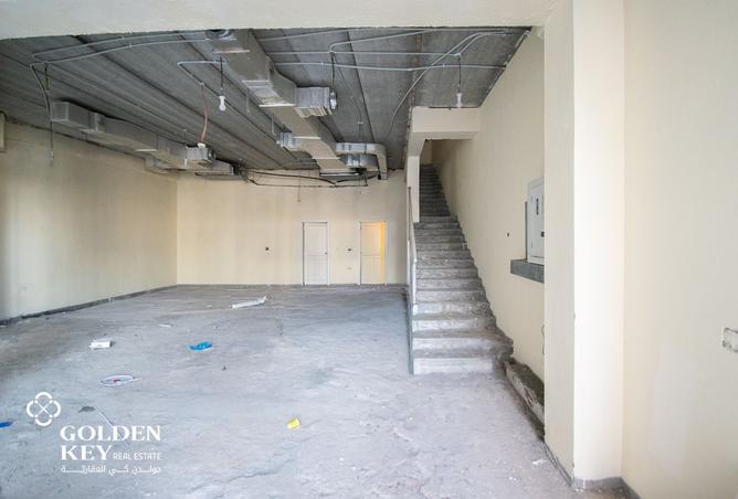 958823 - Property Image 2