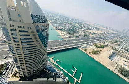 Apartment - 1 Bedroom - 2 Bathrooms for rent in Zig Zag Tower B - Zig Zag Towers - West Bay - Doha