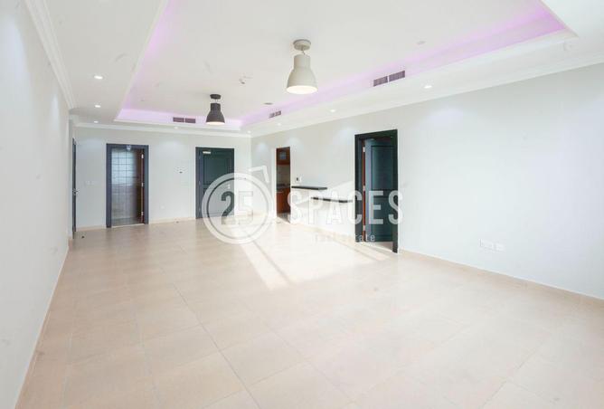988568 - Property Image 2
