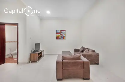 Apartment - Studio - 1 Bathroom for rent in Al Hanaa Street - Al Gharrafa - Doha