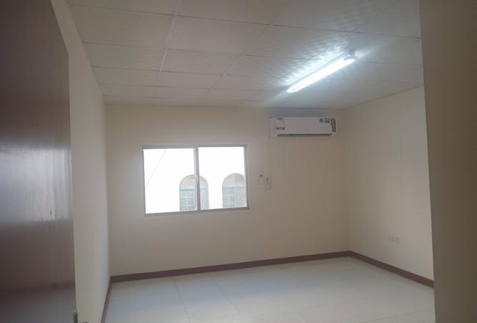 952938 - Property Image 2
