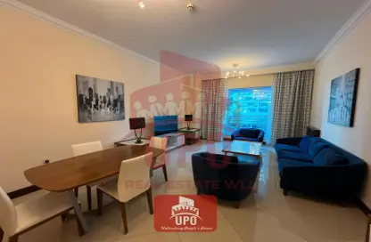 Apartment - 1 Bedroom - 2 Bathrooms for rent in Palm Tower B - Palm Towers - West Bay - Doha