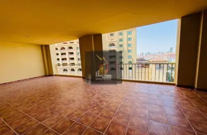 Apartment - 1 Bedroom - 2 Bathrooms for rent in East Porto Drive - Porto Arabia - The Pearl Island - Doha