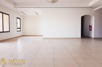 Apartment - 3 Bedrooms - 4 Bathrooms for rent in Porto Arabia - The Pearl Island - Doha