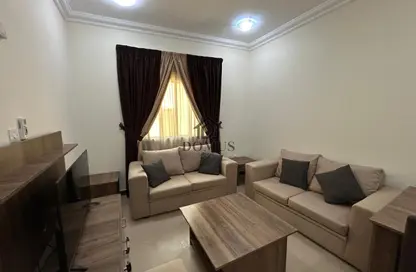 Apartment - 1 Bedroom - 1 Bathroom for rent in Hakeem Bin Hazam Street - Mughalina - Doha