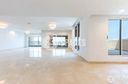 Penthouse - 3 Bedrooms - 4 Bathrooms for sale in Al Mutahidah Tower - Viva Bahriyah - The Pearl Island - Doha