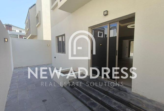 991313 - Property Image 2