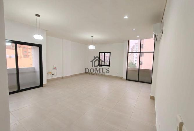 968602 - Property Image 2