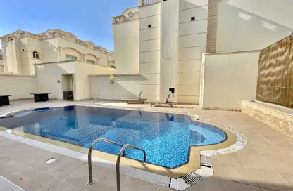 Villa - 5 Bedrooms - 5 Bathrooms for rent in Izghawa - Izghawa - Doha