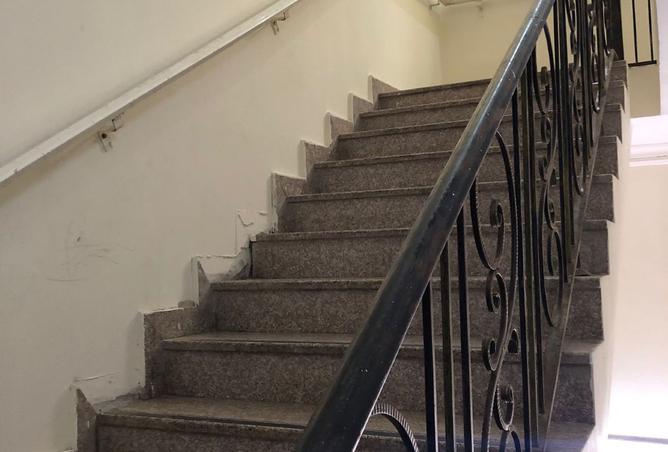 912066 - Property Image 2