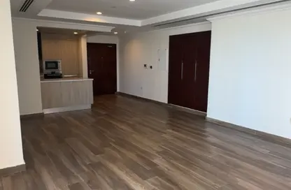 شقة - 1 حمام للايجار في طريق بورتو الغربي - بورتو أرابيا - جزيرة اللؤلؤة - الدوحة شقة - 1 حمام للايجار في طريق بورتو الغربي - بورتو أرابيا - جزيرة اللؤلؤة - الدوحة