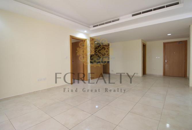 989647 - Property Image 3