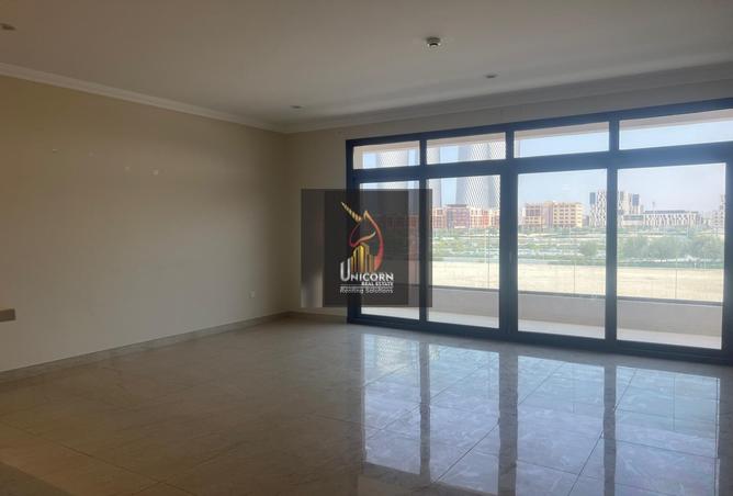 925132 - Property Image 2