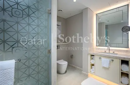 Apartment - 2 Bedrooms - 3 Bathrooms for rent in The St. Regis Marsa Arabia Island - Marsa Arabia - The Pearl Island - Doha