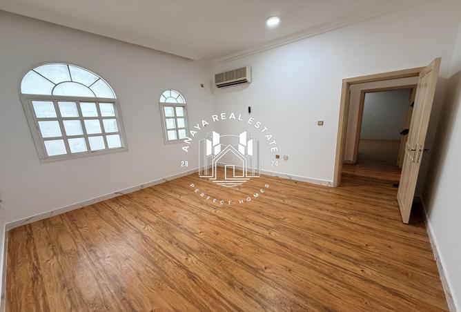 968306 - Property Image 3