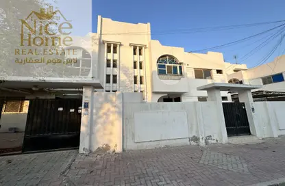 Villa - 4 Bedrooms - 3 Bathrooms for rent in Old Airport Road - Old Airport Road - Doha