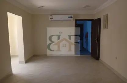 شقة - 3 غرف نوم - 3 حمامات للايجار في المنتزه - الدوحة