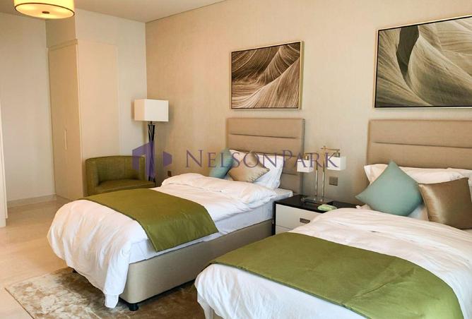 985272 - Property Image 2