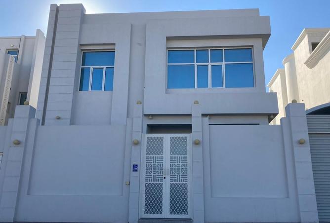 941728 - Property Image 2