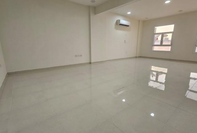 979595 - Property Image 2