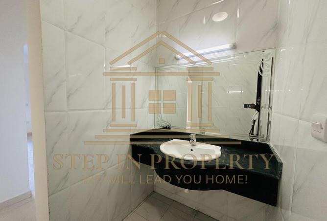 977311 - Property Image 3