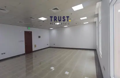 Office Space - Studio - 3 Bathrooms for rent in Old Salata - Salata - Doha