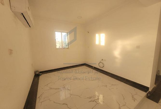 942062 - Property Image 2