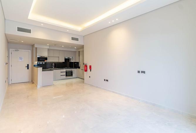 957430 - Property Image 2