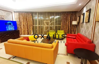 Apartment - 3 Bedrooms - 5 Bathrooms for rent in West Bay - West Bay - Doha