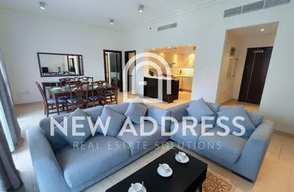 Apartment - 2 Bedrooms - 3 Bathrooms for rent in Qanat Quartier - The Pearl Island - Doha