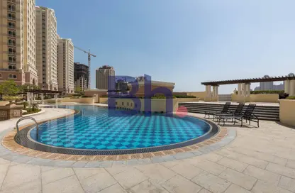 شقة - 2 غرف نوم - 3 حمامات للايجار في فيفا غرب - فيفا بحرية - جزيرة اللؤلؤة - الدوحة